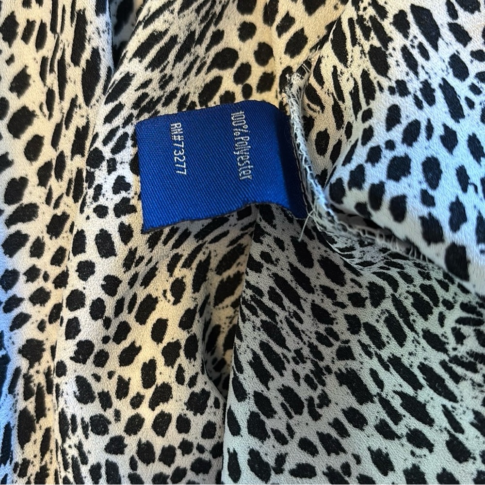 shirt size XS - Picture 7 of 7